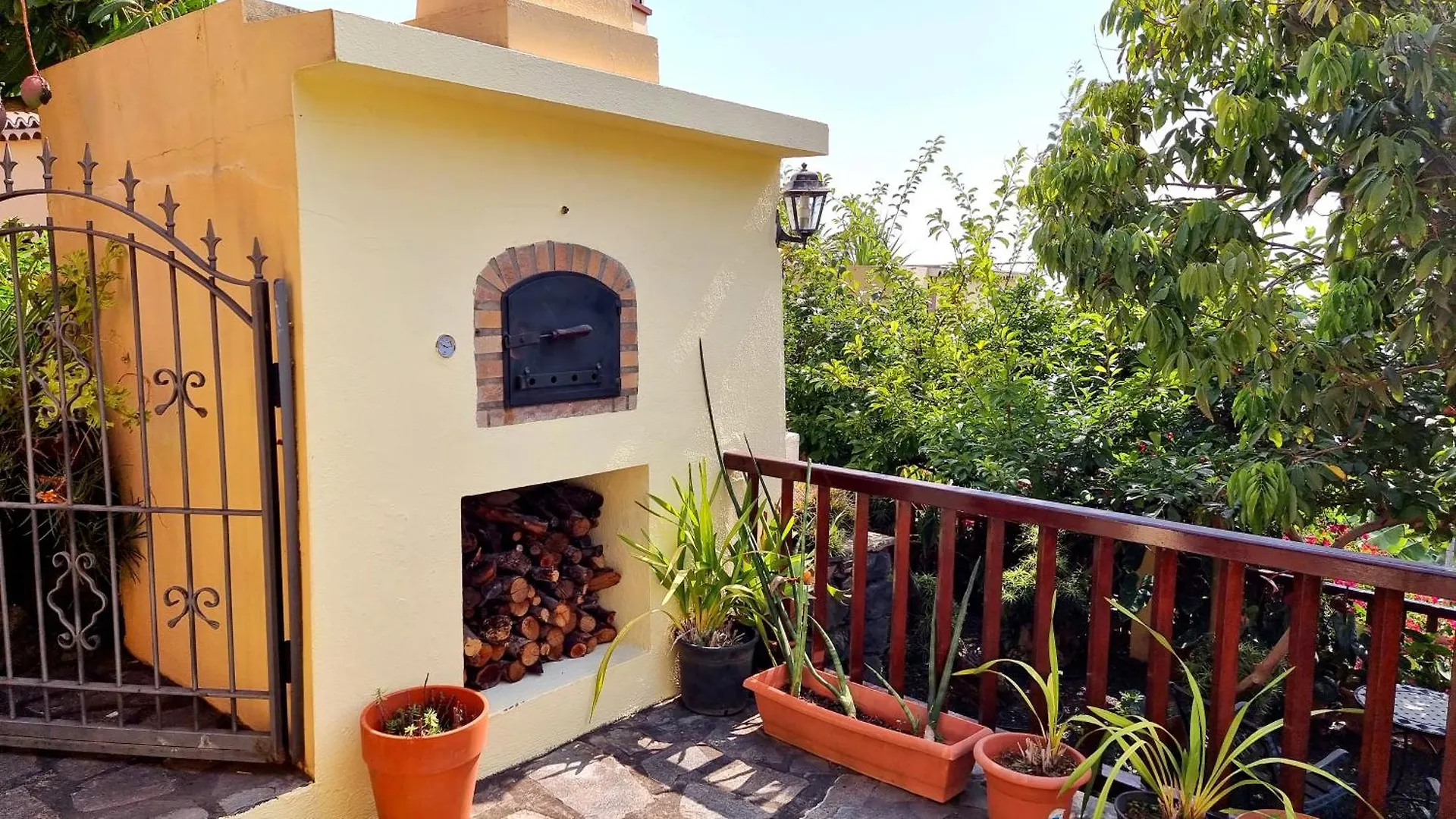 Los Nacientes: Cordero Los Sauces 0*,  Spanje
